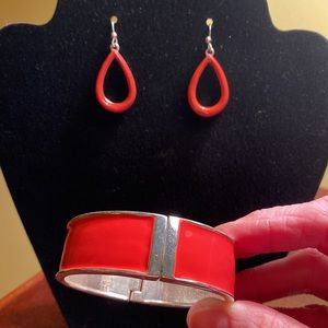 Coral earrings and bracelet set